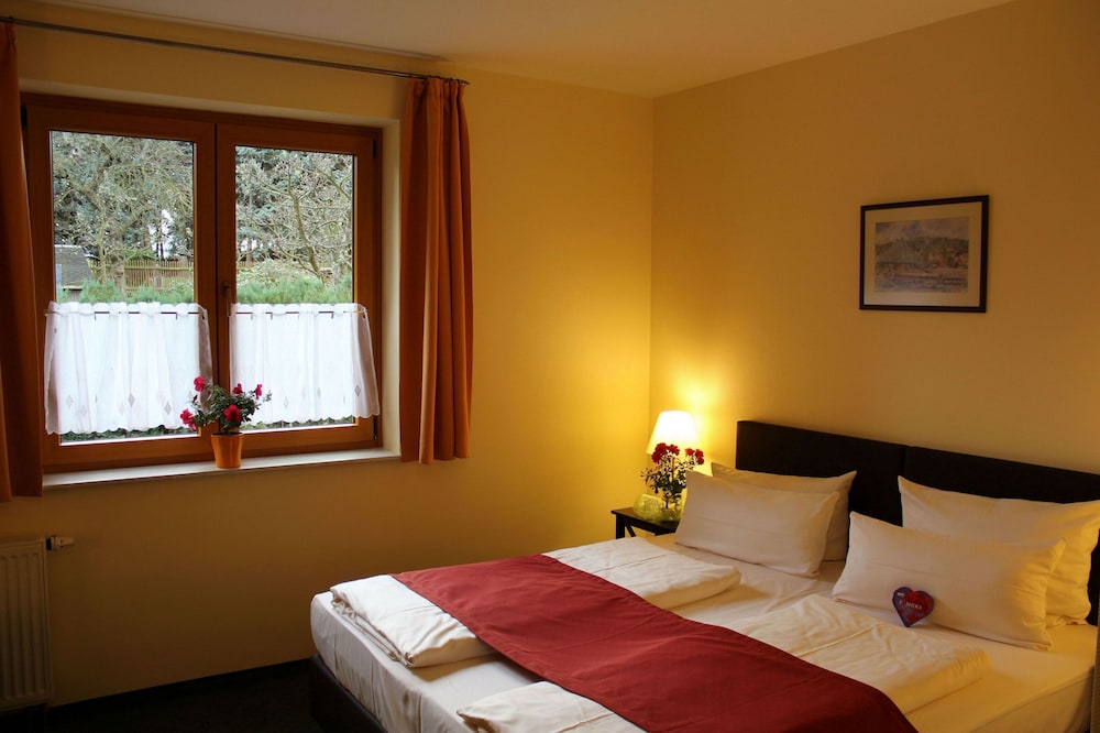 Double or Twin Room, 2 Twin Beds photo 3