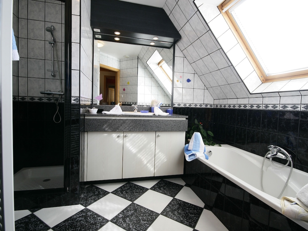 Family Quadruple Room, Ensuite - Photo 5