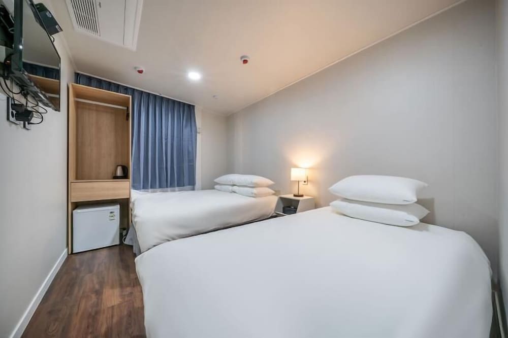 Deluxe Twin Room - Photo 1