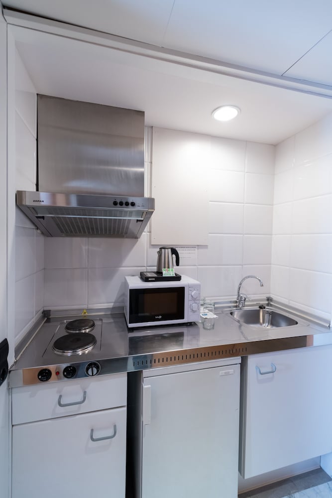 Standard Room, Kitchenette photo 2