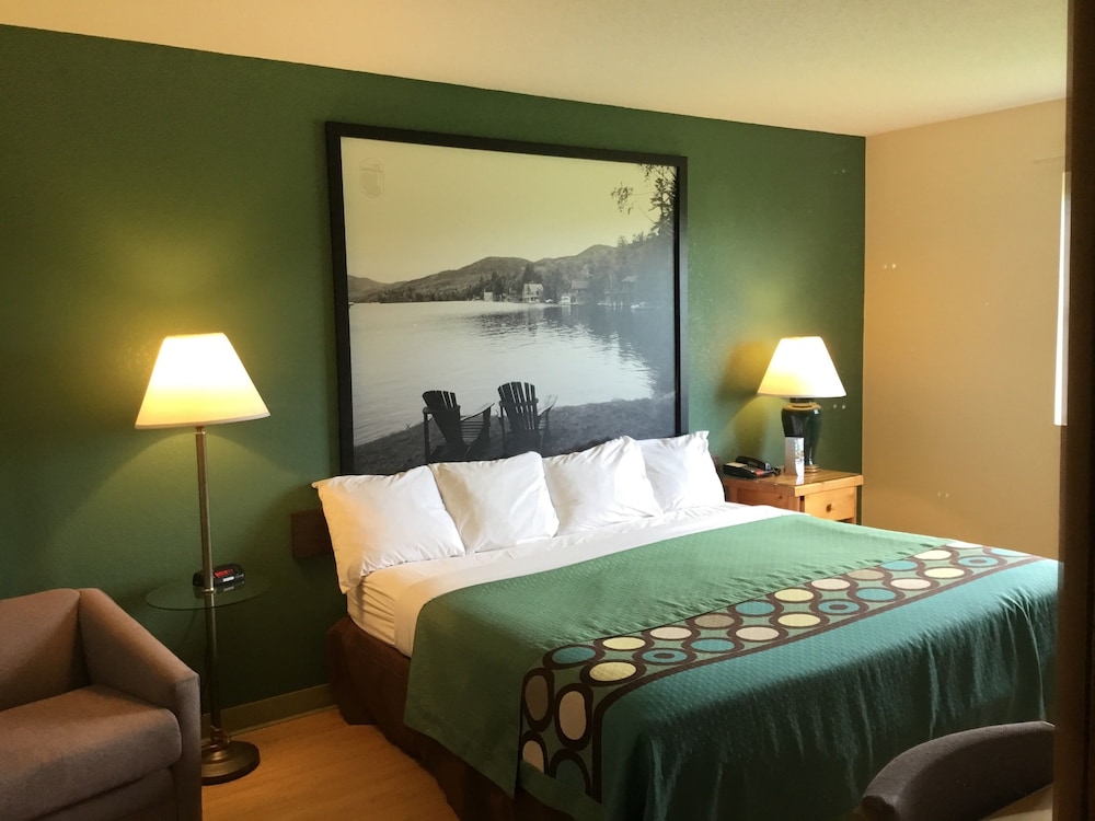 Standard Room, 1 King Bed photo 1