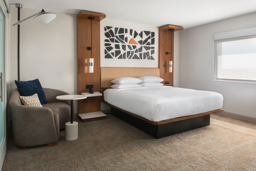 Room, 1 King Bed - Photo 1