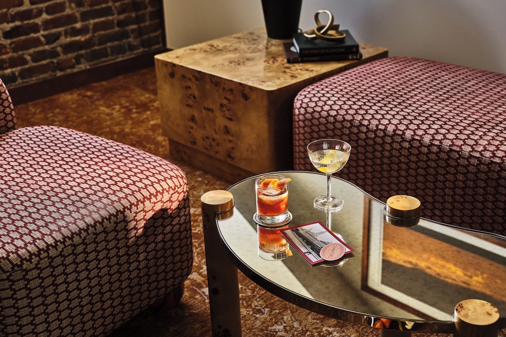 Suite (LoDo)