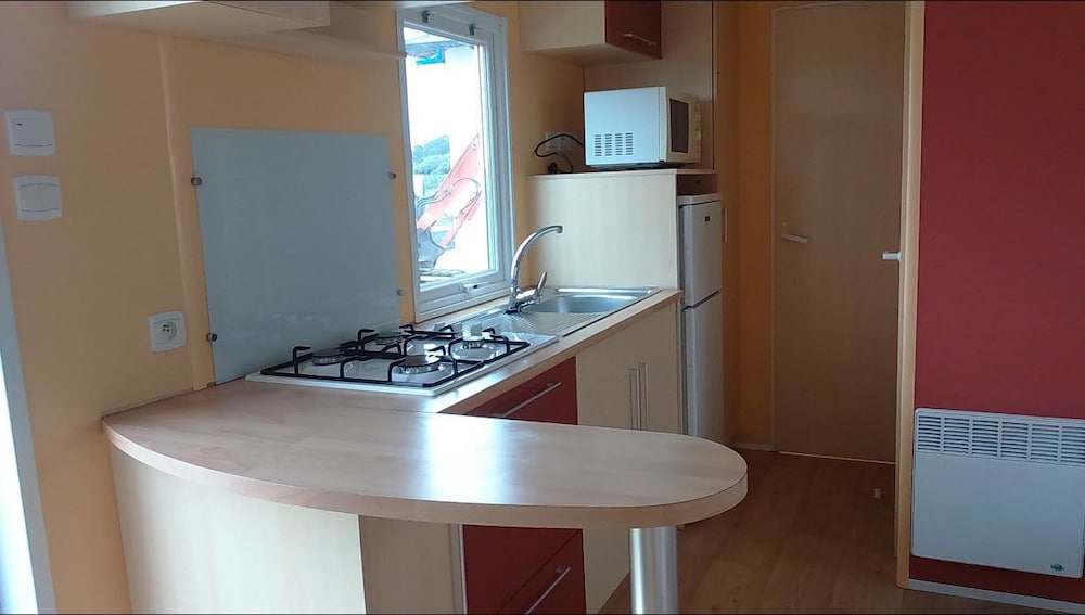 Bungalow, 2 Bedrooms photo 3