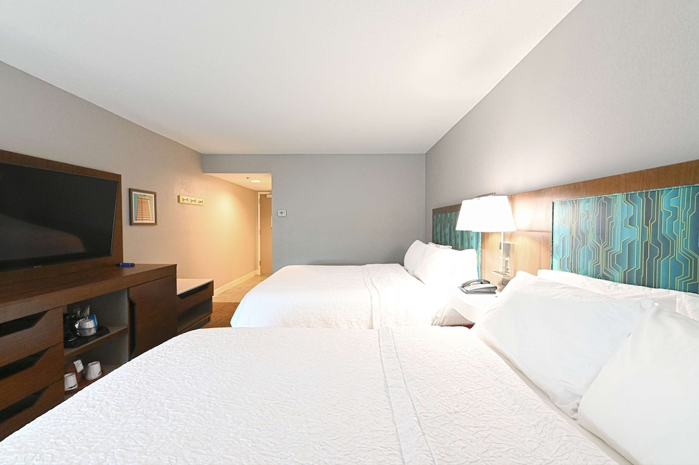 Classic Room, 2 Queen Beds - Photo 6