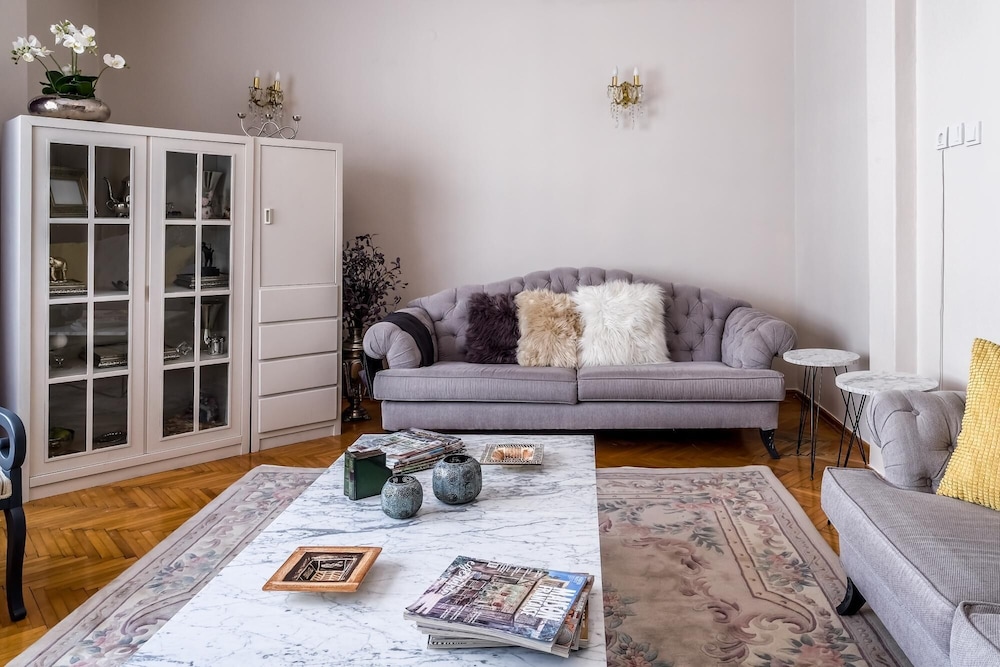 Apartment photo 3