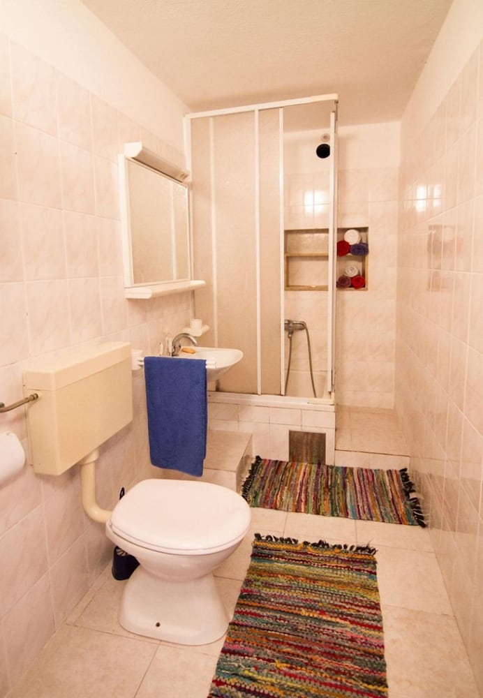Apartment (Marko - 10 m from sea - A1-Mali(2+1)) photo 1