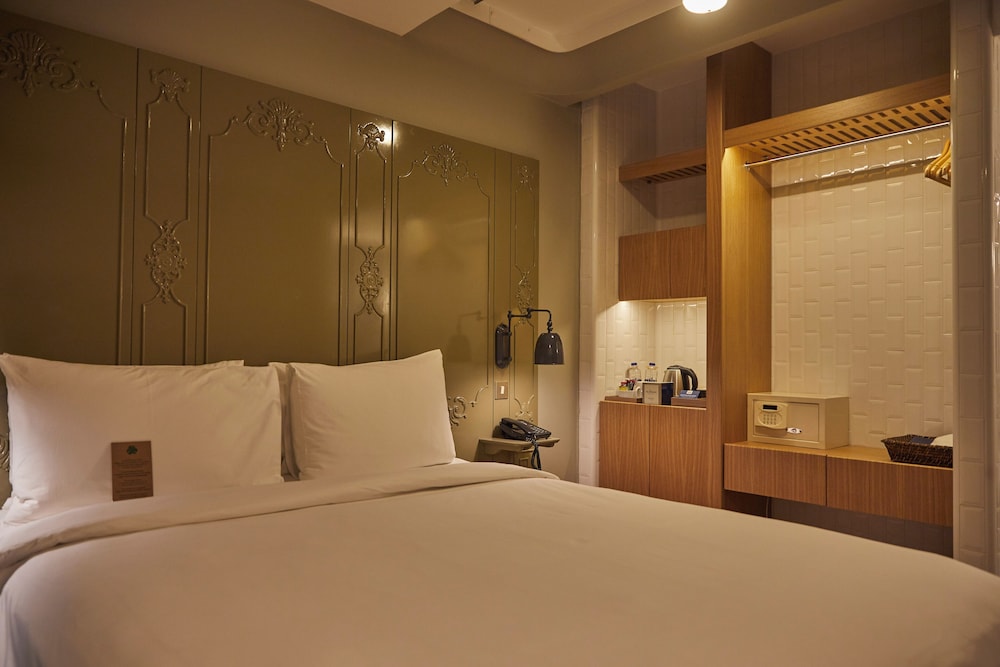 Superior Double or Twin Room, City View photo 1