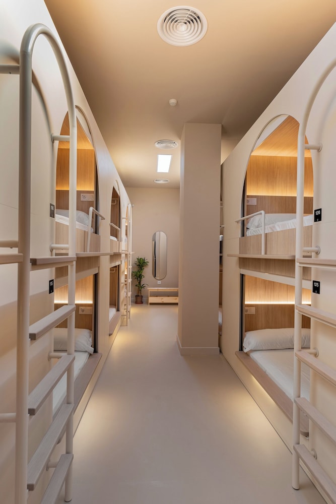 Shared Dormitory, Mixed Dorm, Non Smoking
