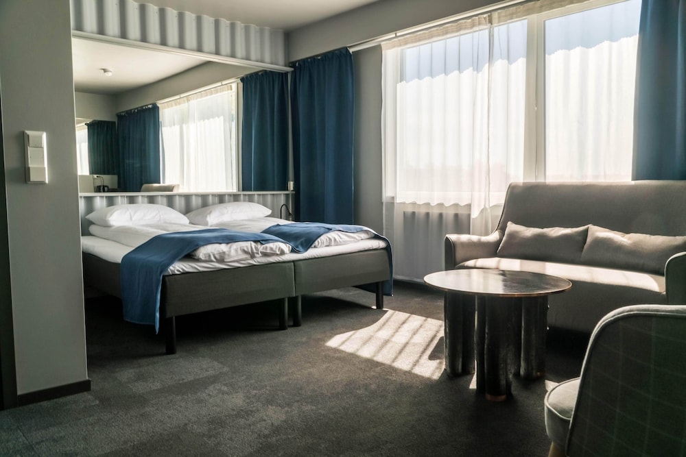 Business Double Room, 1 Queen Bed, Mountain View photo 1