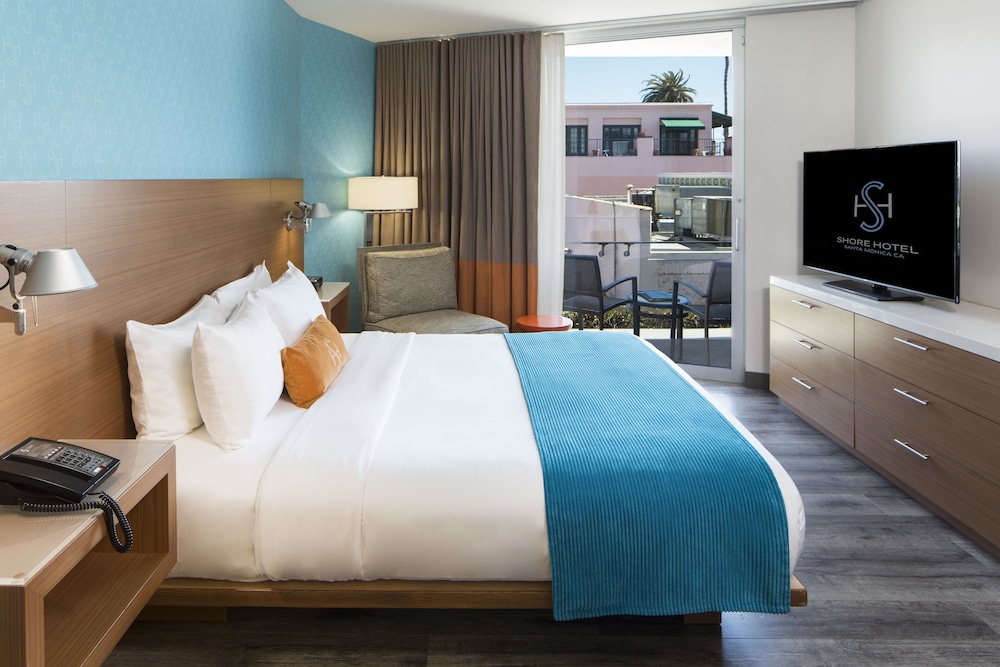 Room, 1 King Bed, City View photo 2