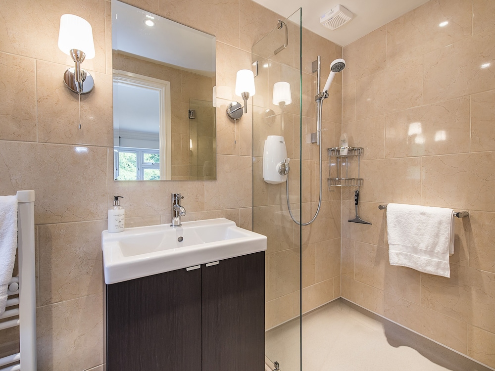 Superior Double Room, Ensuite, Park View (Super King ) photo 3