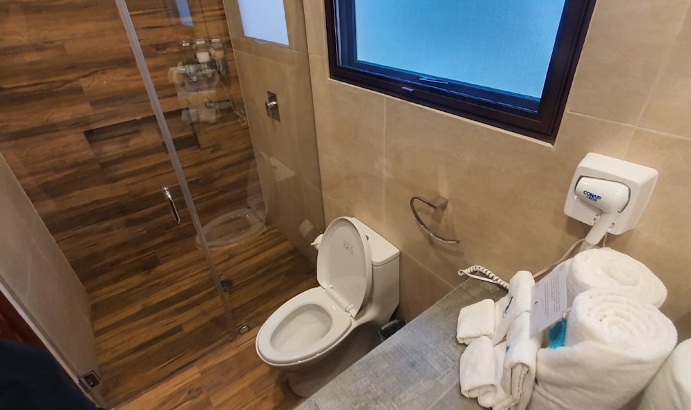 Suite, Lagoon View - Photo 2