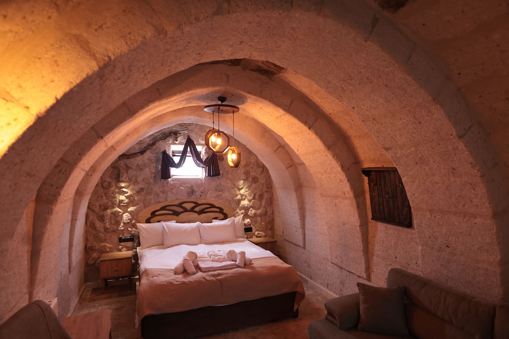 Deluxe Triple Room photo 2