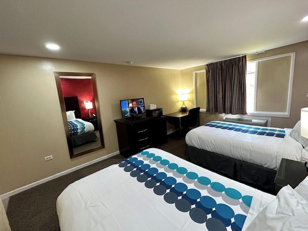 Standard Double Room, 2 Double Beds, Smoking photo 1