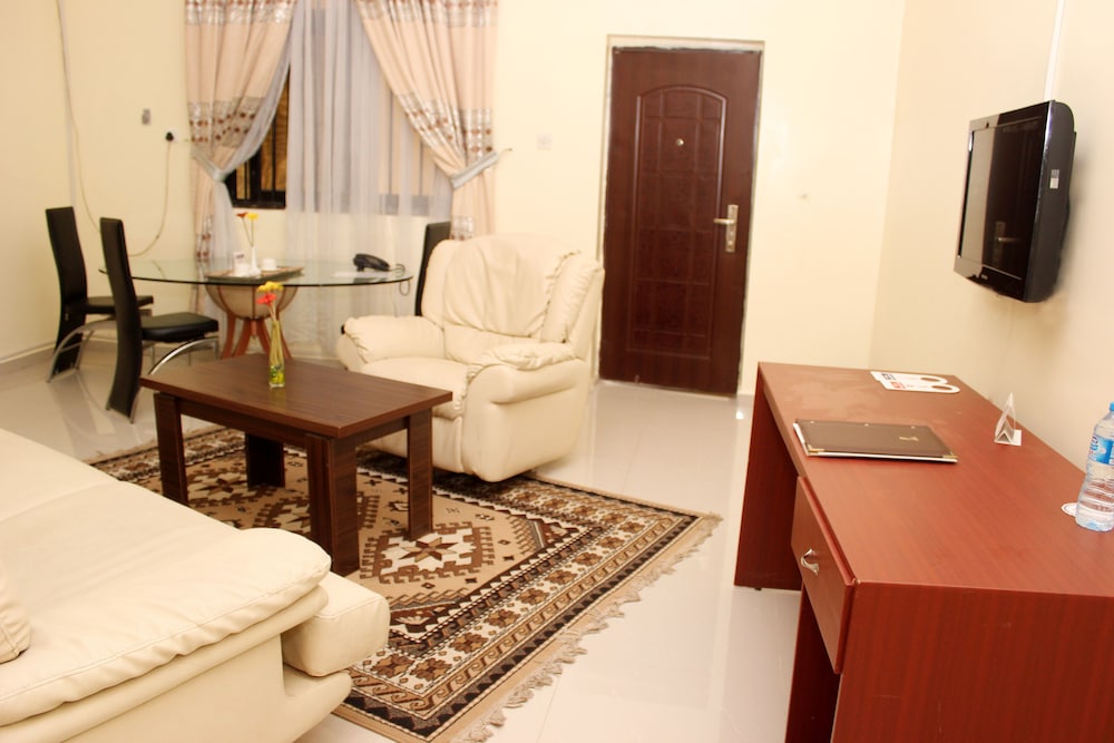 Royal Suite photo 2