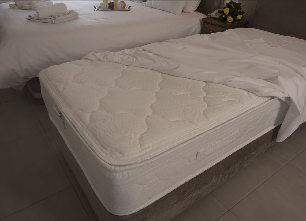 Standard Quadruple Room - Photo 4