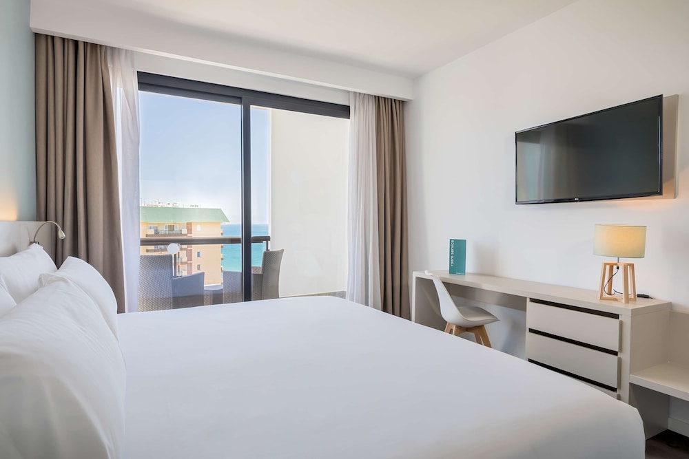 Superior Double Room, Balcony, Partial Sea View