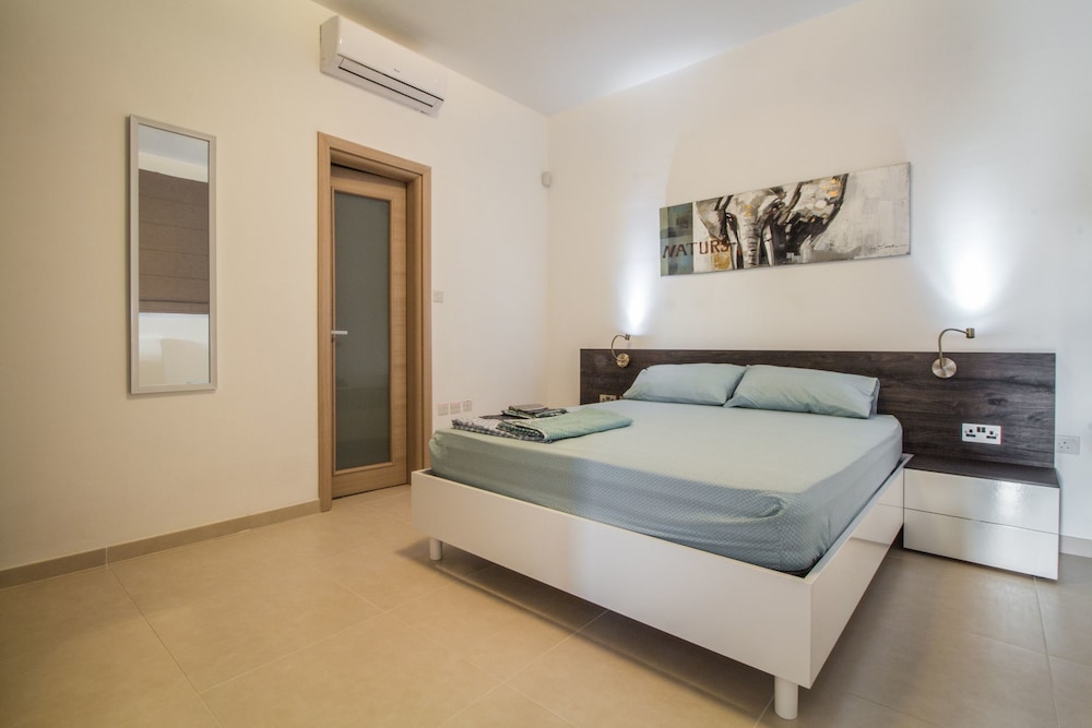 Apartment, 3 Bedrooms photo 3