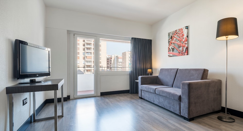Premium Room - Photo 3