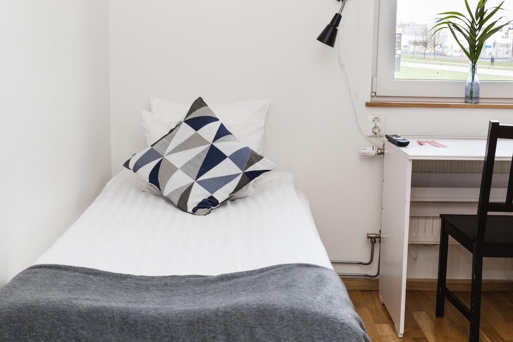 Basic Double or Twin Room photo 3