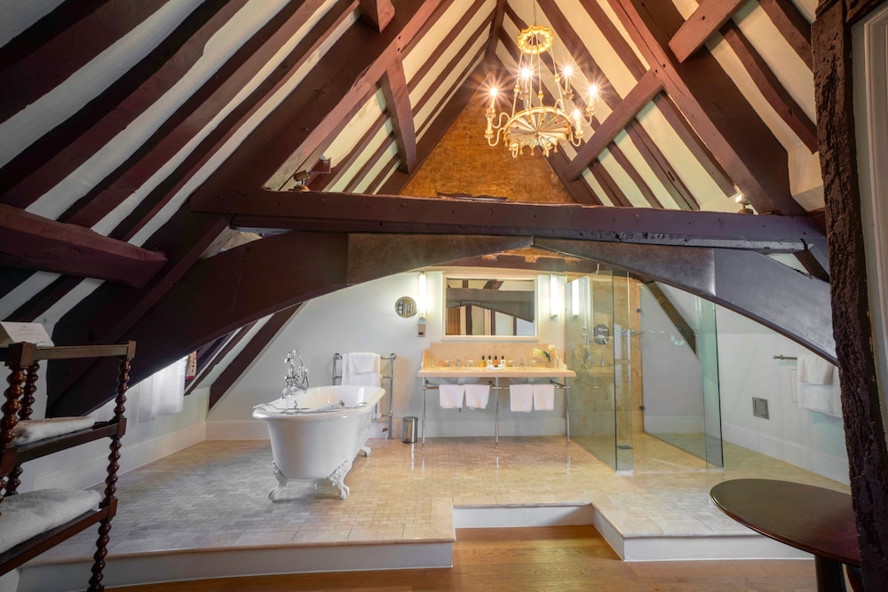 Suite (Manor) photo 2