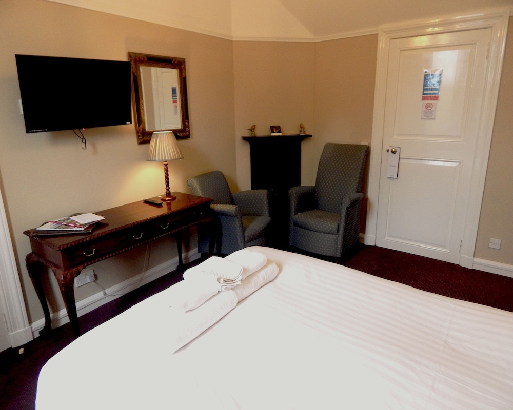 Standard Double or Twin Room - Photo 6