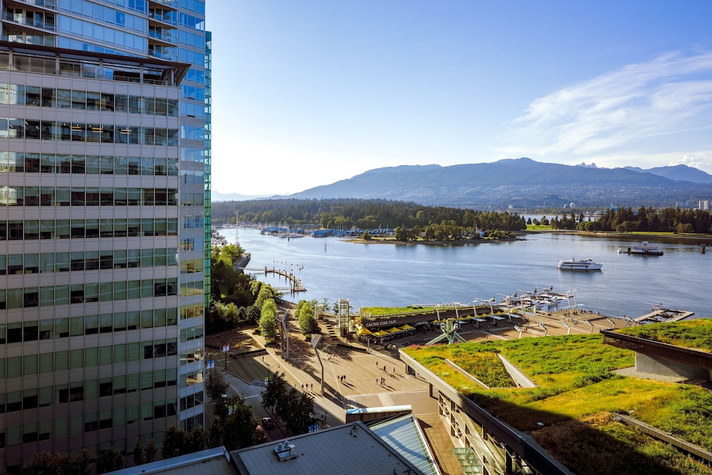Coal Harbour Suite, 1 King Bed