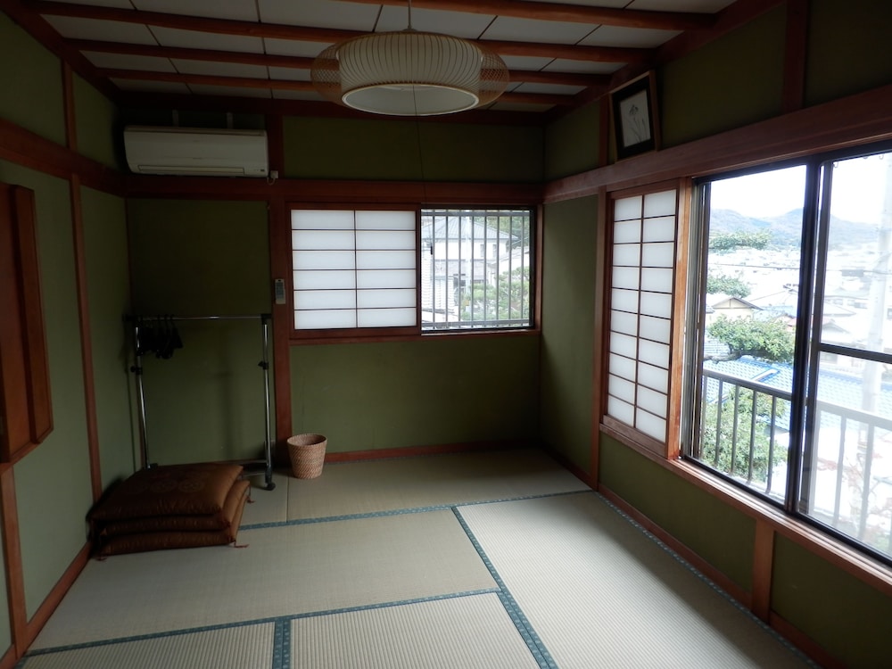 Japanese Style Room, 7.5 Tatami-mats photo 2