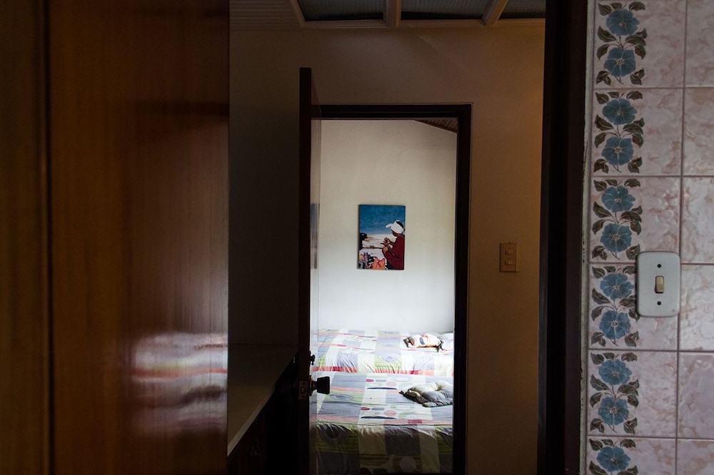 Quadruple Room, Shared Bathroom photo 3