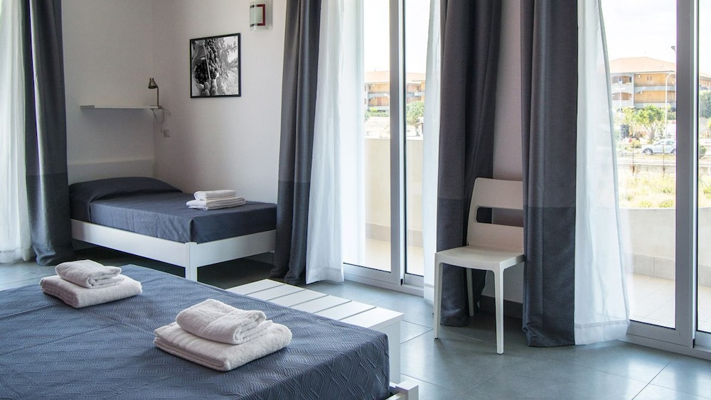 Room (Nero d'Avola) photo 2
