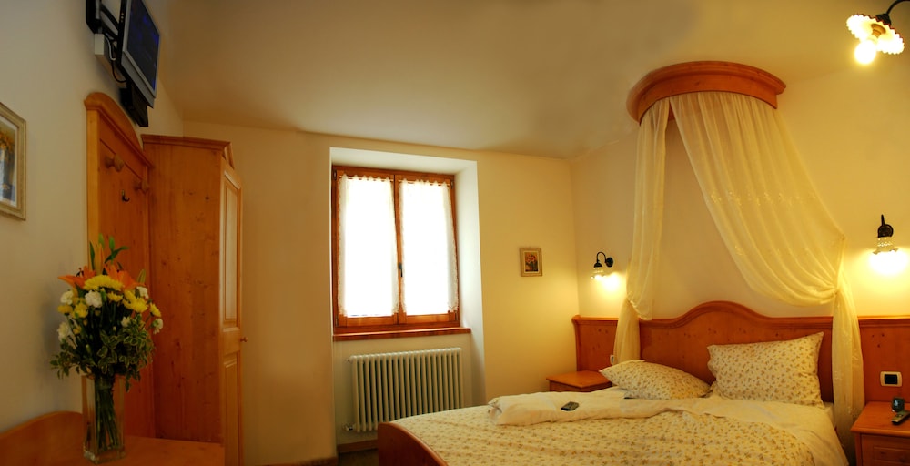Double Room, 1 Double Bed (La Smarzarola) photo 1