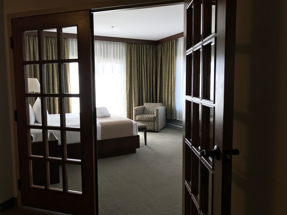 Signature Suite, Hot Tub, Marina View photo 1