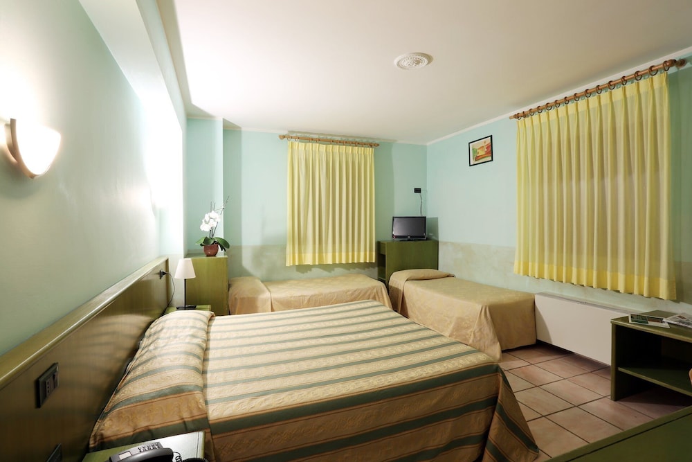 Quadruple Room photo 1