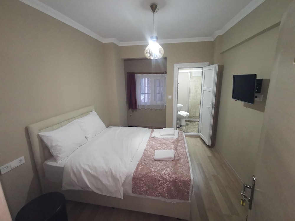 Standard Room photo 3