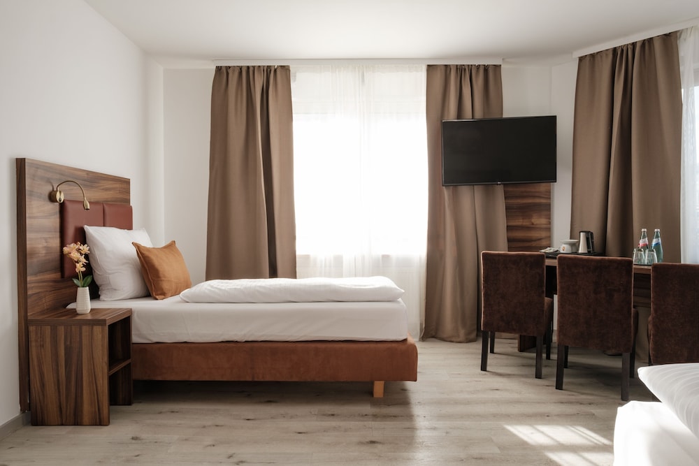 Deluxe Triple Room - Photo 5