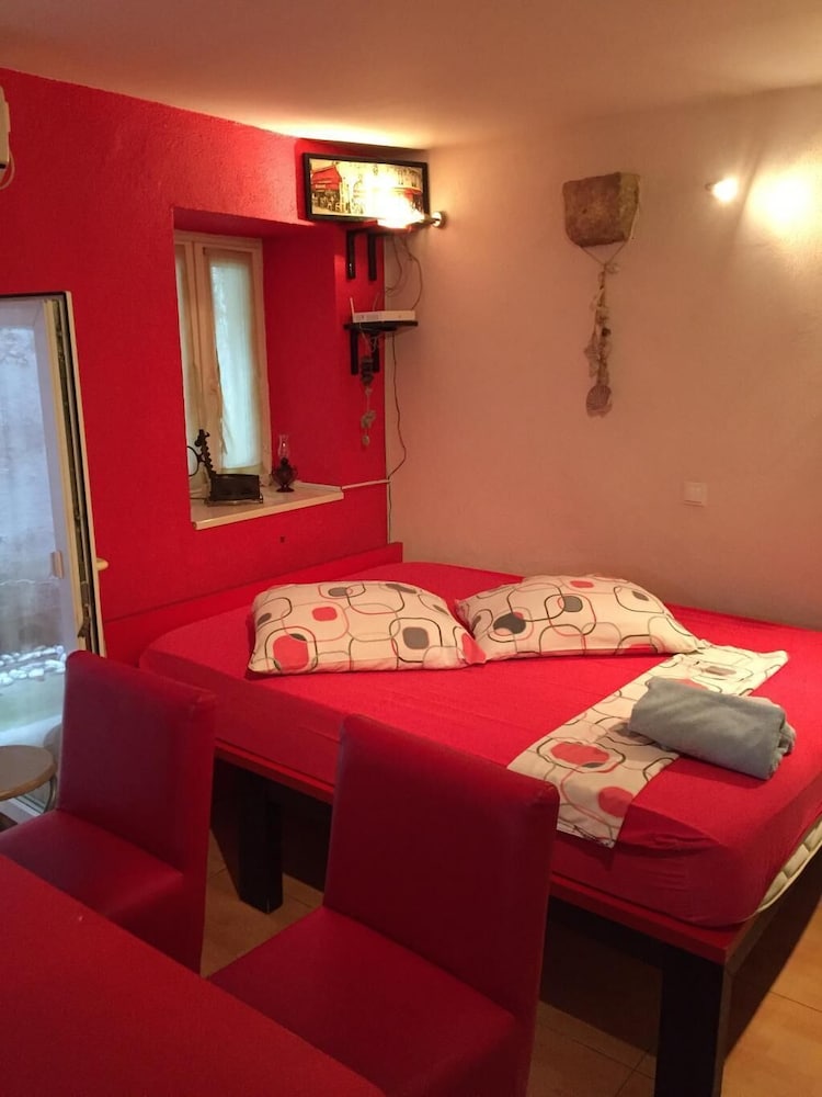 Apartment (Studio Apartment A2 (Red))