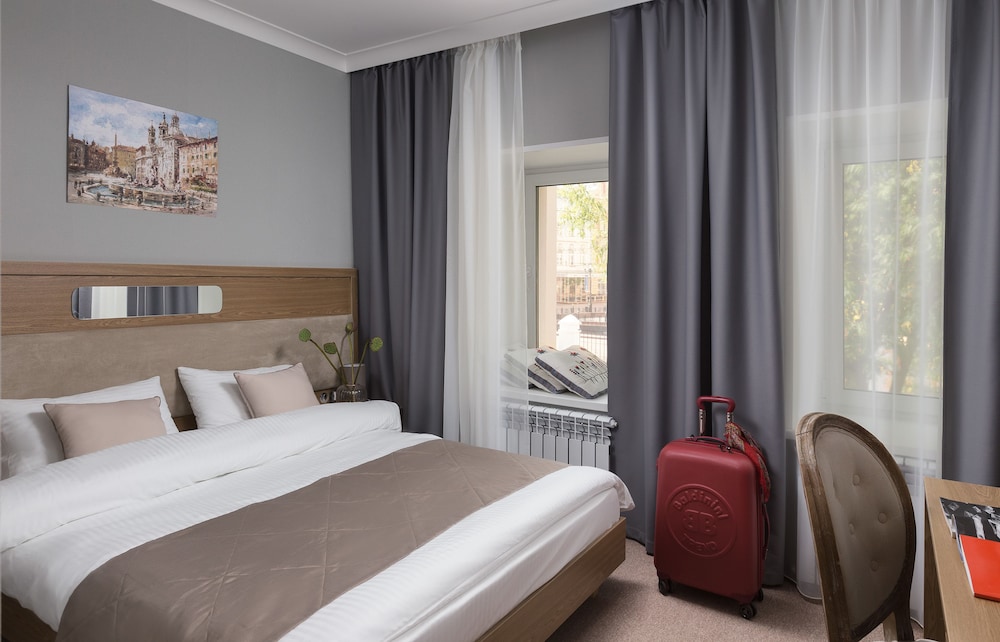 Standard Double Room, City View photo 1