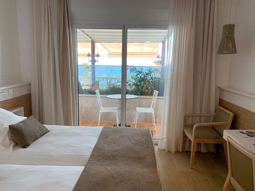 Habitación Doble Superior, Terraza, Vista al Mar (Renovada. Piso de Recepción)