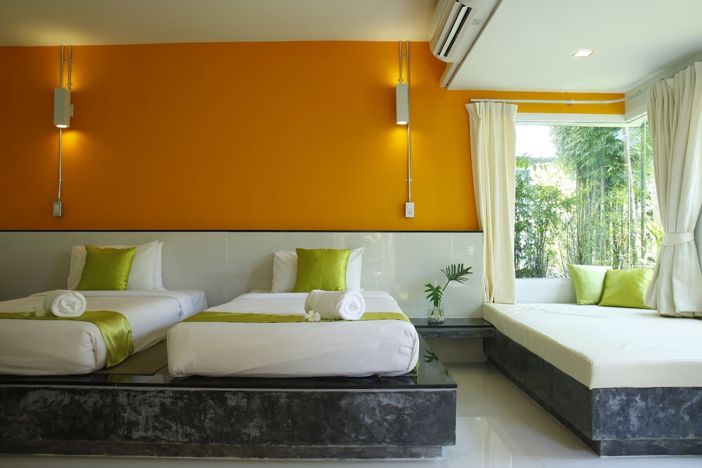 Deluxe Room - Photo 6