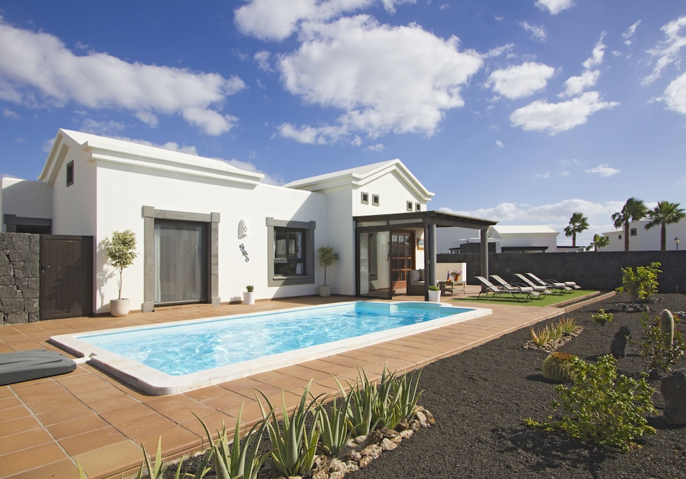 Deluxe Villa