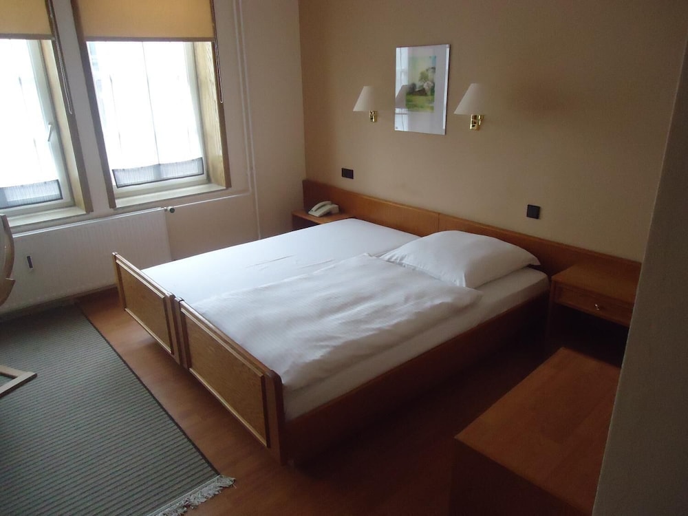 Double or Twin Room photo 2