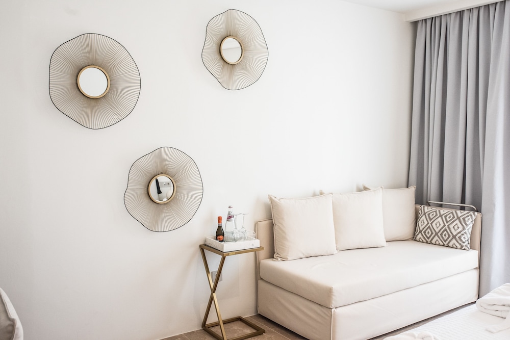 Superior Suite with Sea View photo 1