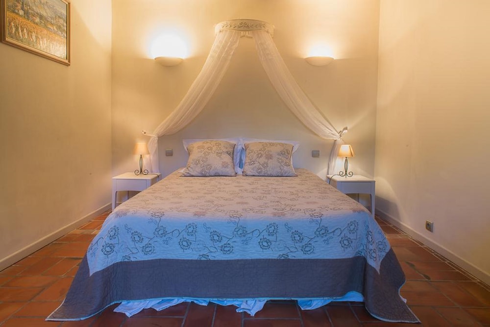 Double Room (Lavande)