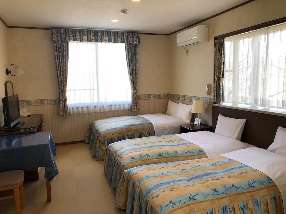 Standard Triple Room, Non Smoking (Annex, 2nd Floor) 304