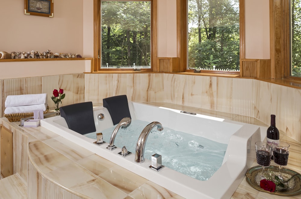Jacuzzi with a View photo 3