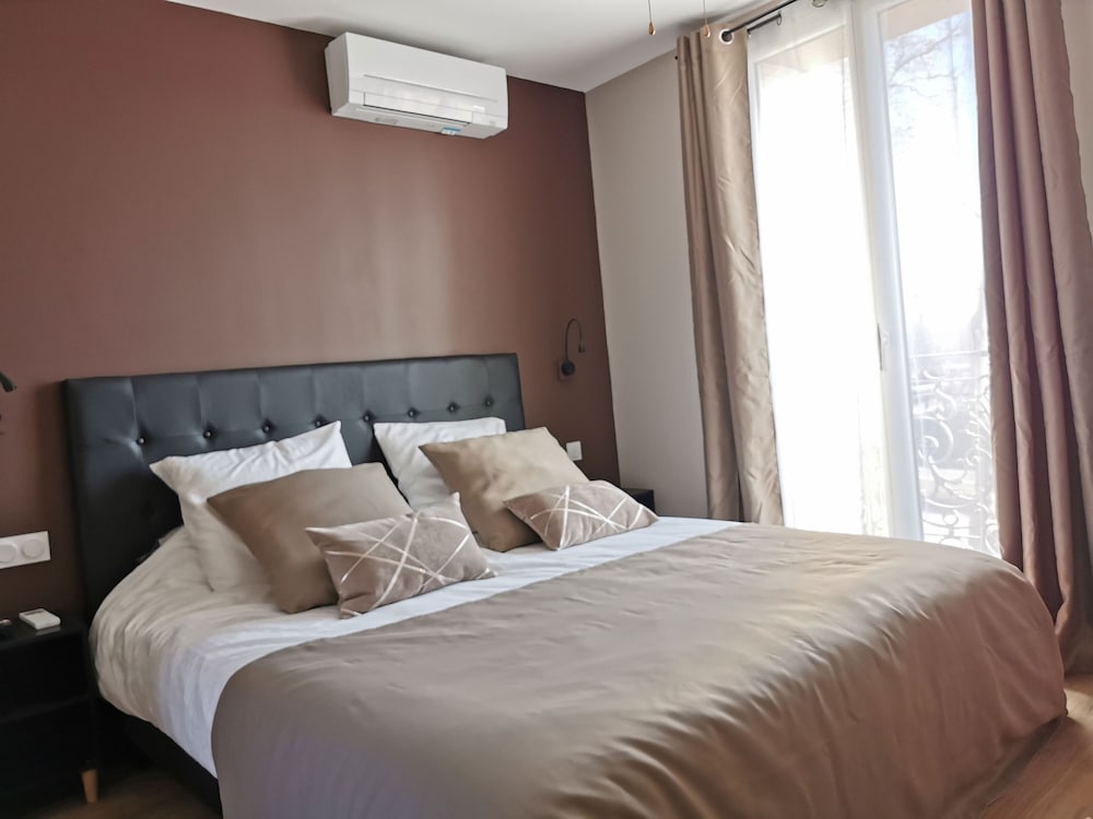 Standard Apartment - Photo 5