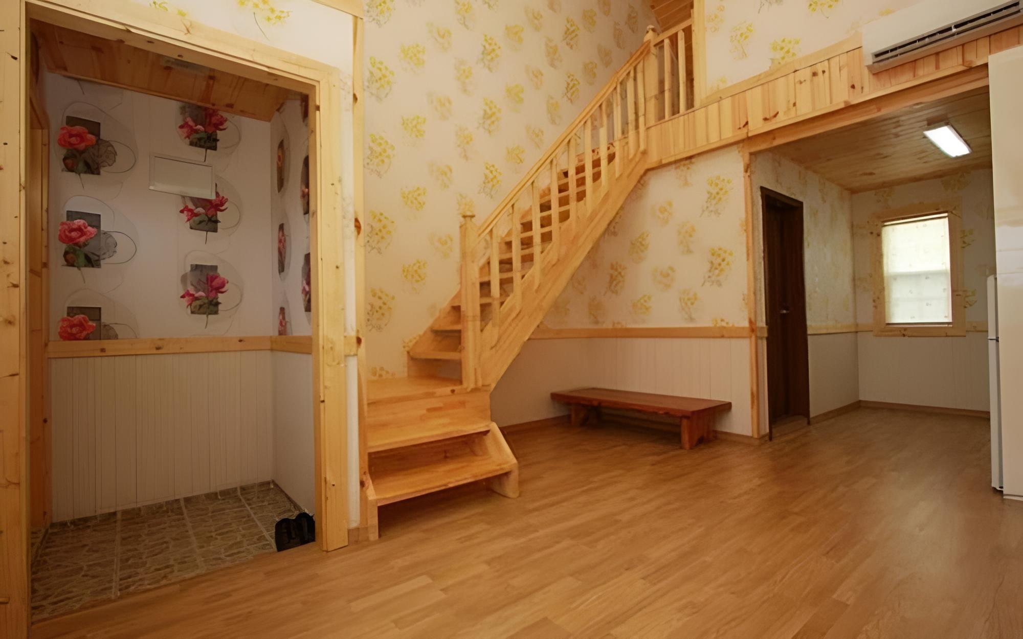 Room (Room 105) - Photo 1