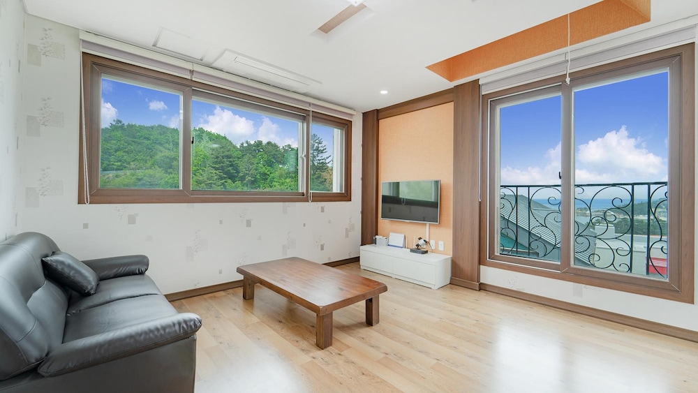 Basic Room, 1 Bedroom (1gadong 201) - Photo 13