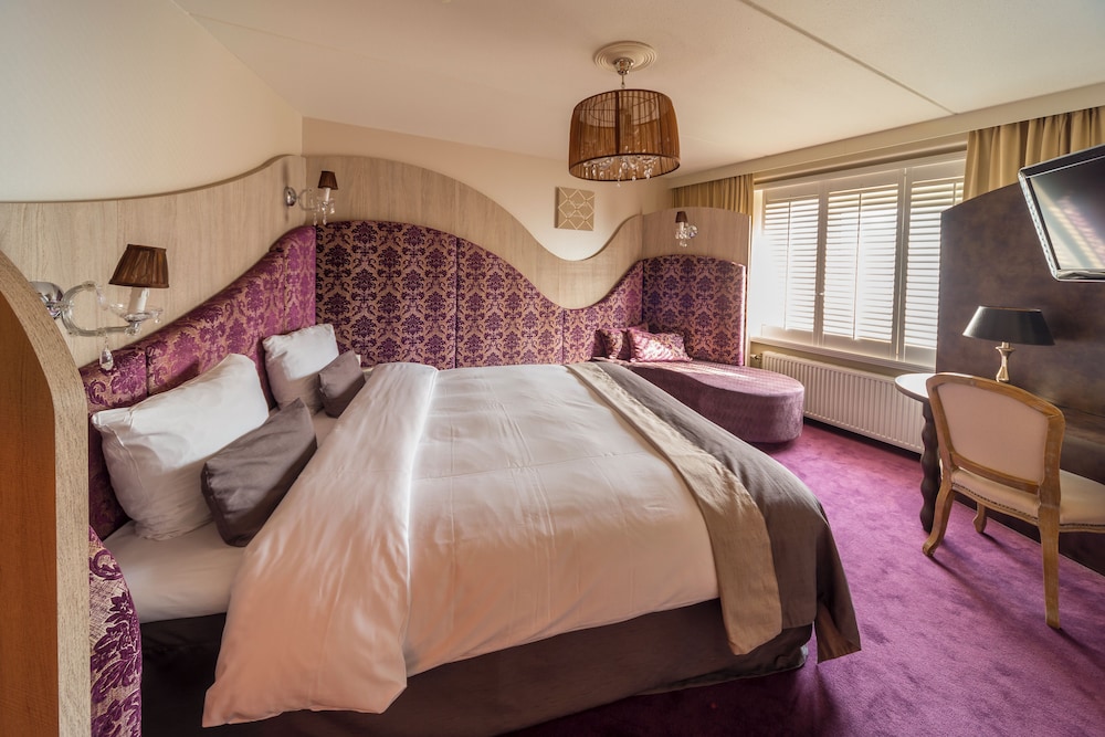 Deluxe Double Room (Elegance)